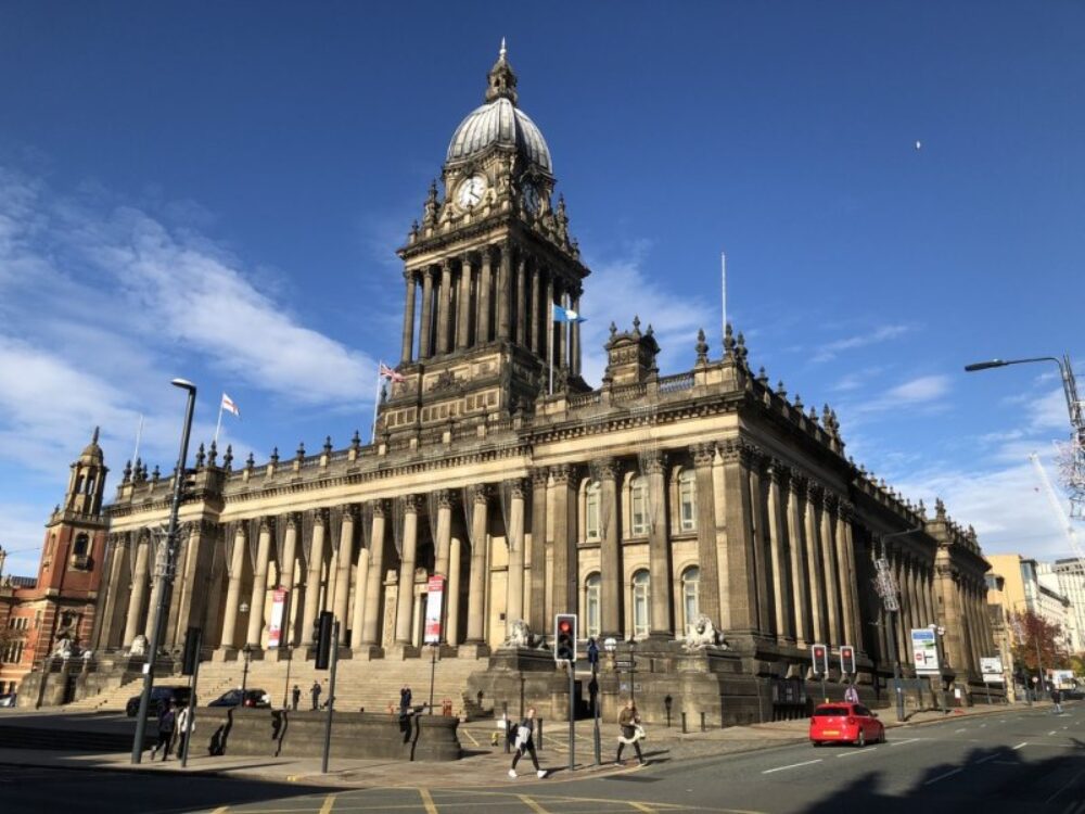 Leeds Town Hall – Chandelier Winch Systems Speed Up Efficiency and Improve Safety – Penny Hydraulics Ltd